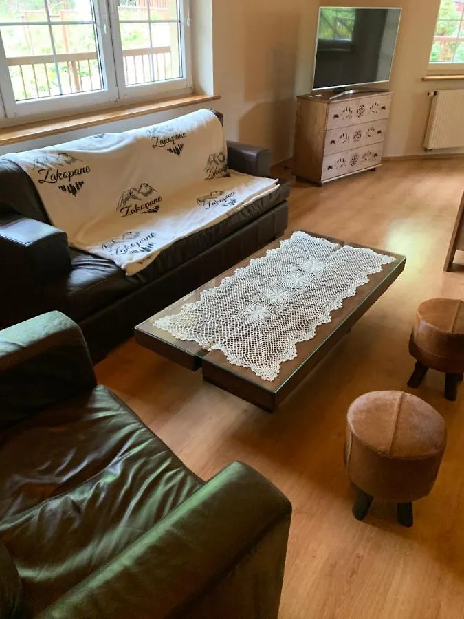 Apartamenty Nad Potokiem 자코파네 0*,